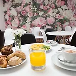 Santa Isabel Hotel